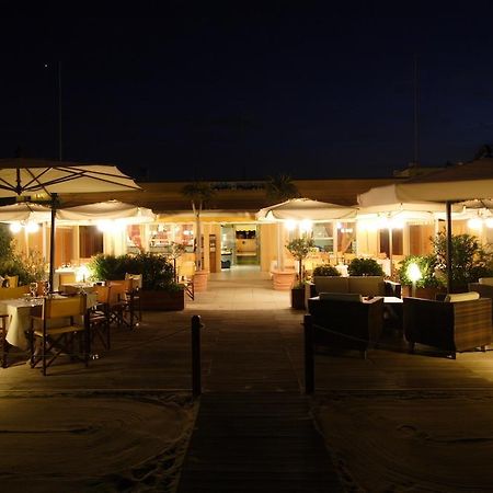 Hotel Globus Cesenatico Exterior photo